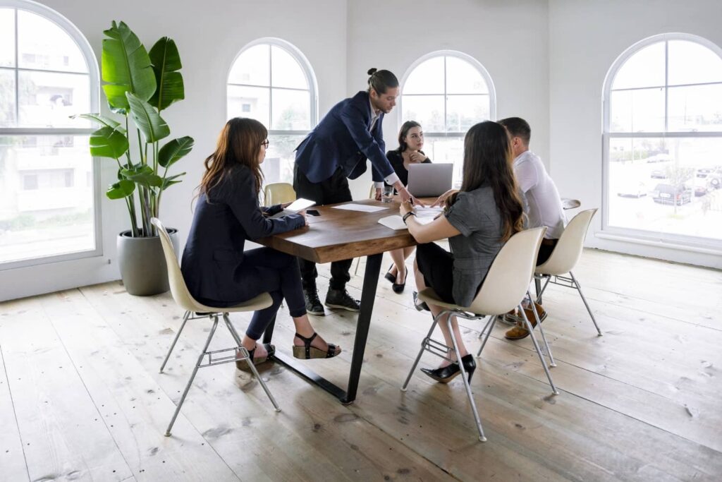 Wealth Management vs Investing Banking